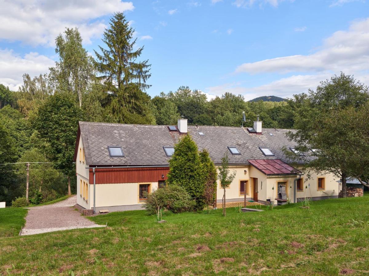 Holiday Home In Lampertice With Swimming Pool Екстер'єр фото